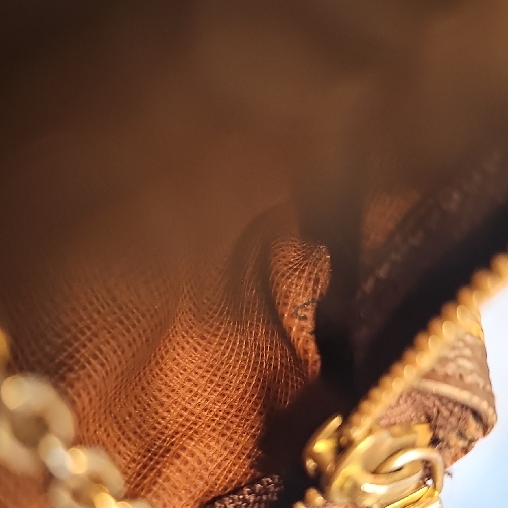 Louis Vuitton Brown Monogram Key Cles - Picture 10 of 13